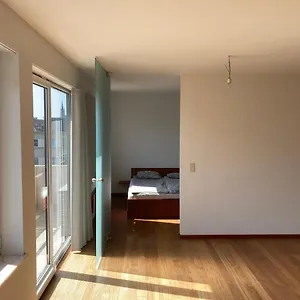 Jolie Studio Avec Vue Sur L'atomium Brussel
