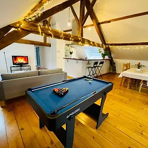 Down Town Spacious Loft With Private Parking Brussel