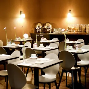 4* Otel New Charlemagne